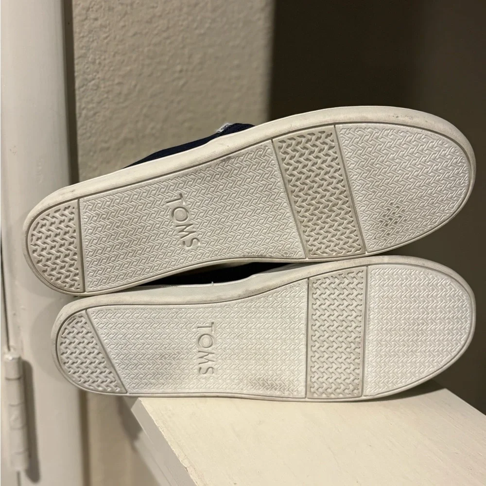 TOMS Classic Canvas Shoes Girls Youth Size 5Y Navy Blue Slip On Casual Shoes